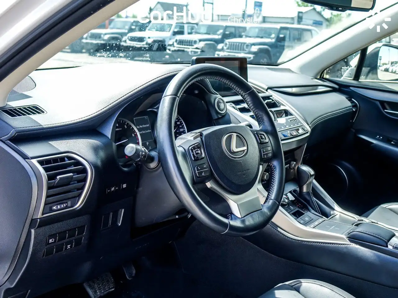 Lexus NX снимка Lexus NX