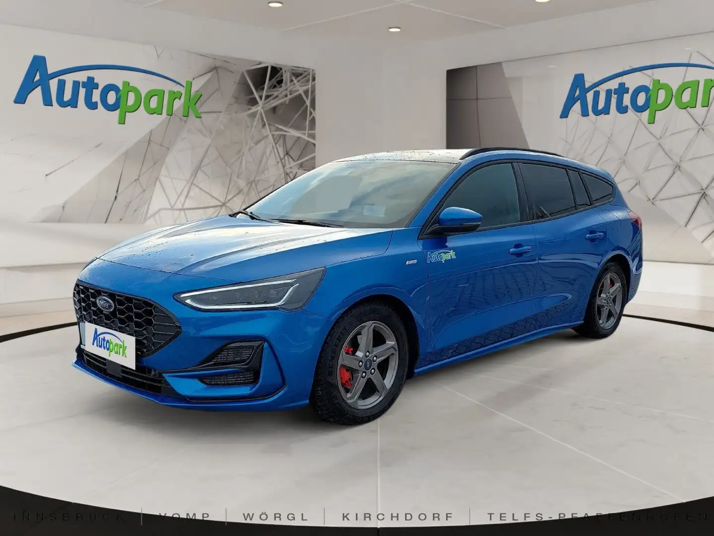 Ford Focus ST-Line X Turnier Bleu - 1