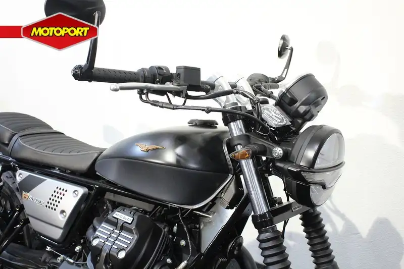 Moto Guzzi V 9 - foto 5