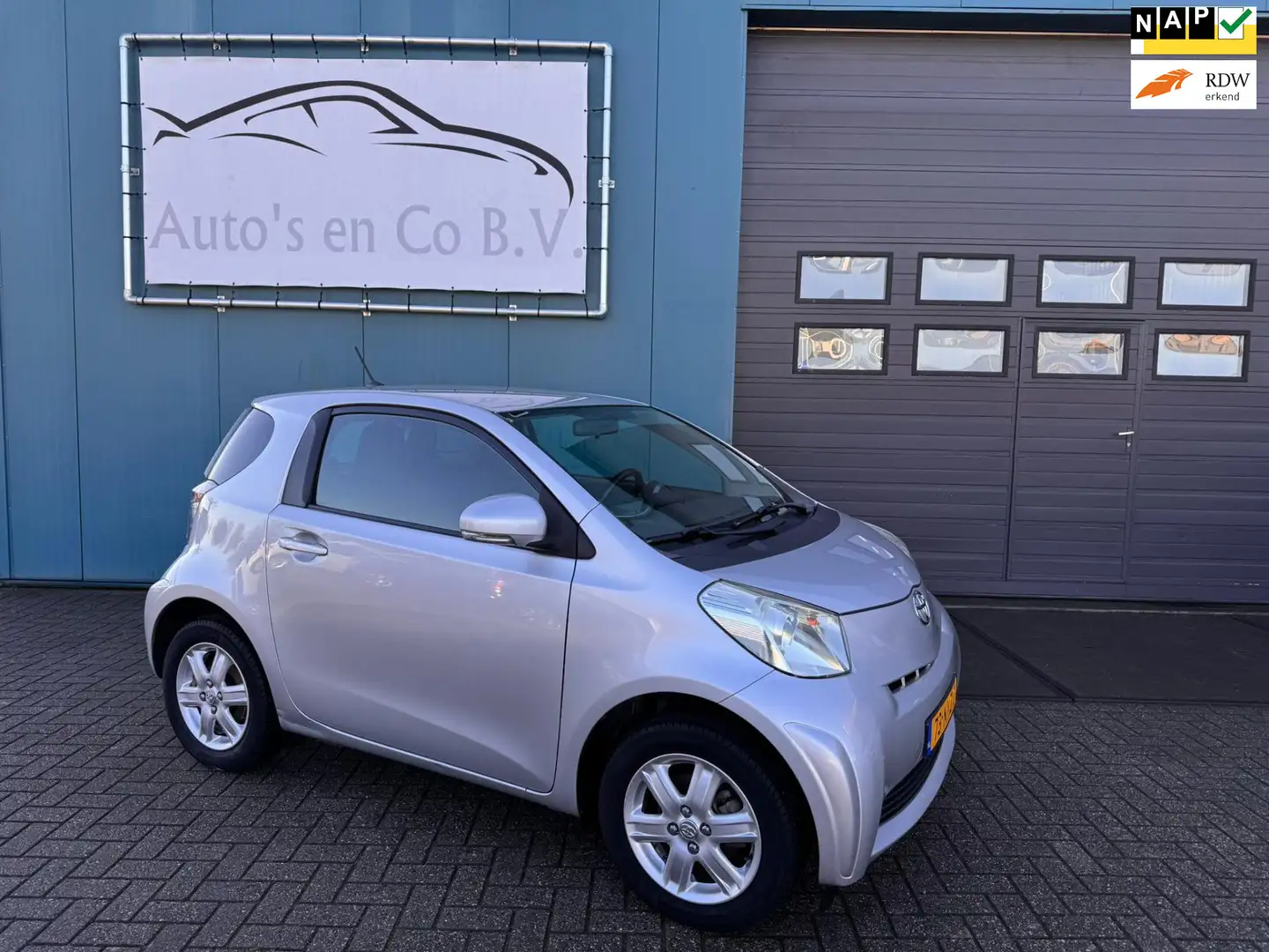 Toyota iQ 1.0 VVTi Comfort Airco 15"Lm velgen Stuurbekr NL A Сірий - 1