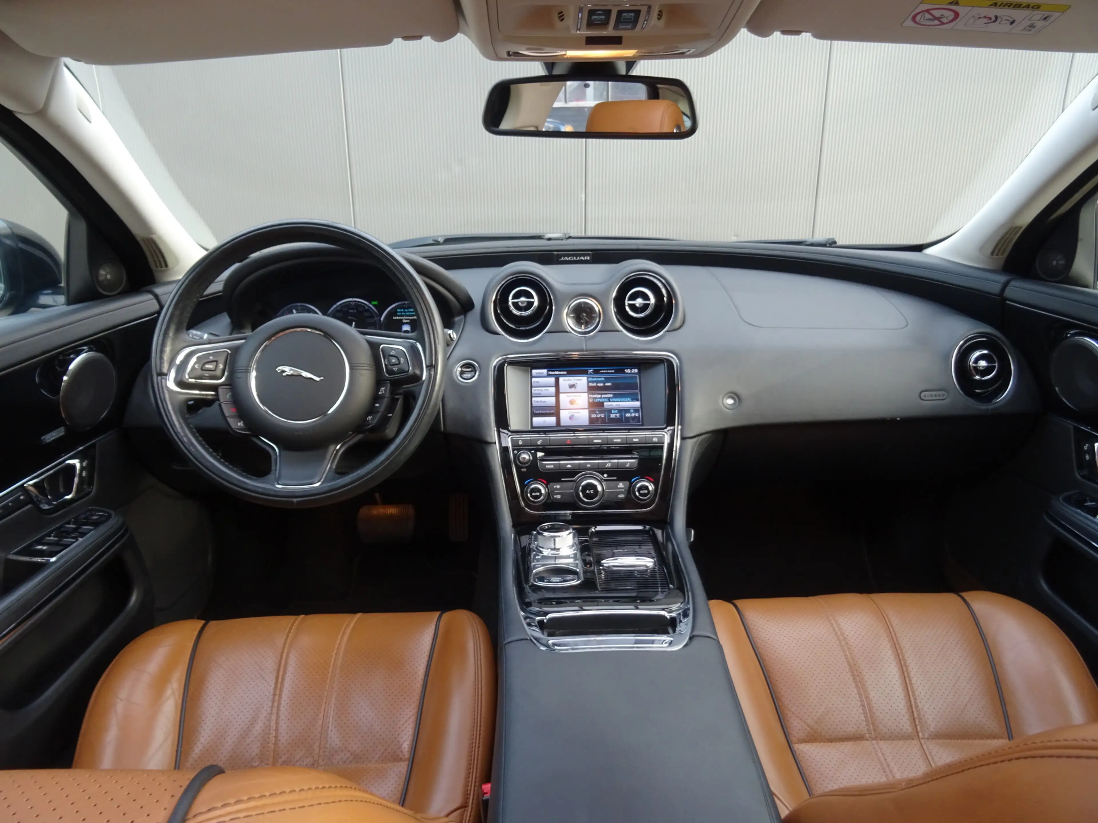 Jaguar XJ 2.0 Premium Luxury * MASSAGE * ZEER LUXE UITV. !! — photo 10