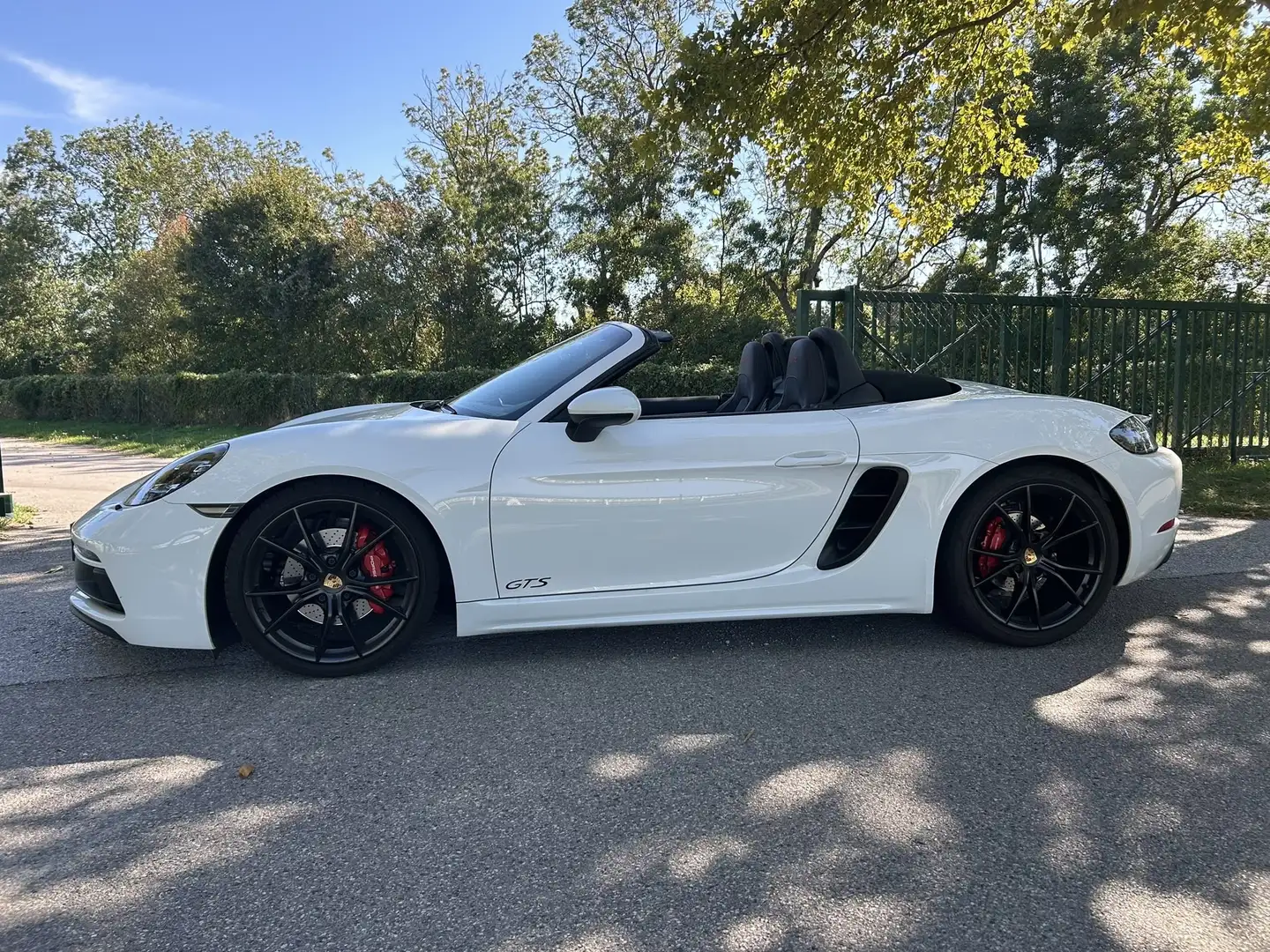 Porsche 718 Boxster GTS PDK Approved 2028 WENIG KILOMETER! Weiß - 1