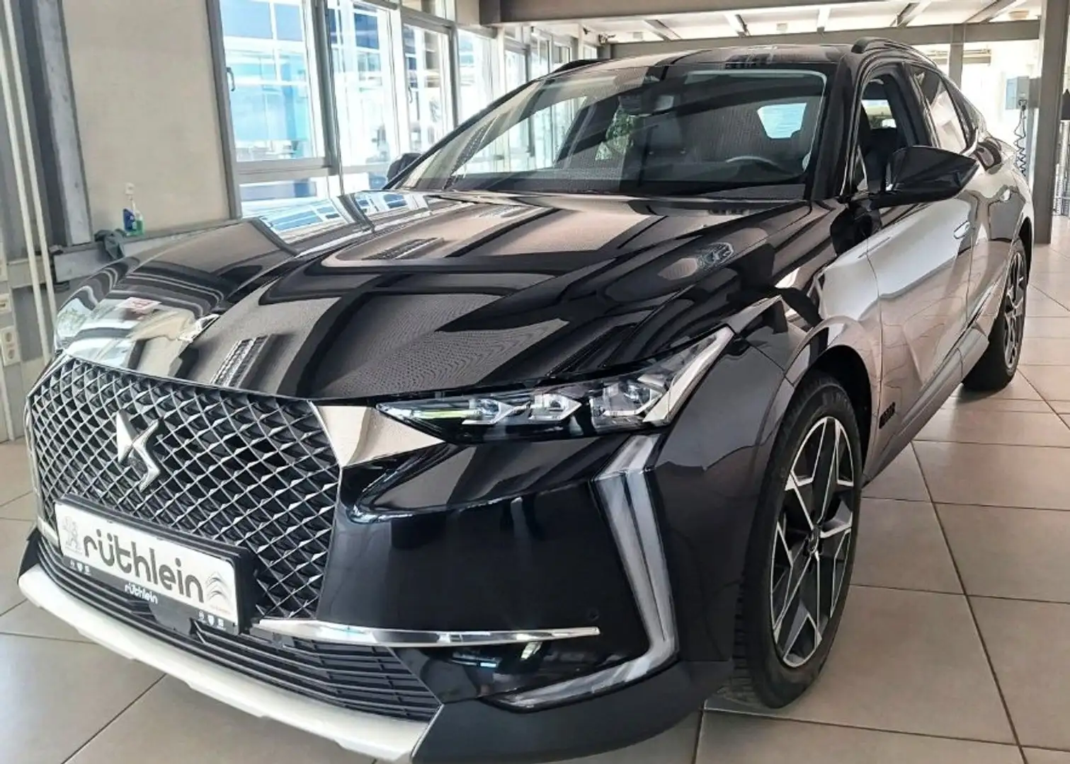 DS Automobiles DS 4 Cross Rivoli 180 PS Automatik Чорний - 1