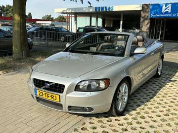 Convertible 2.5 T5 Summum Premium Sound PDC V+A