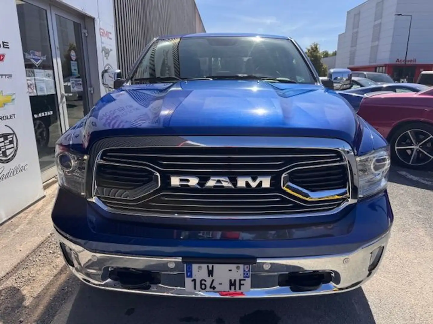 Dodge RAM 1500 LARAMIE Blau - 2