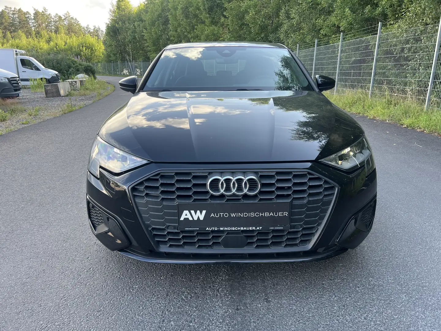 Audi A3 35 TFSI Sportback *LED Scheinwerfer*Sportsitze* Noir - 2