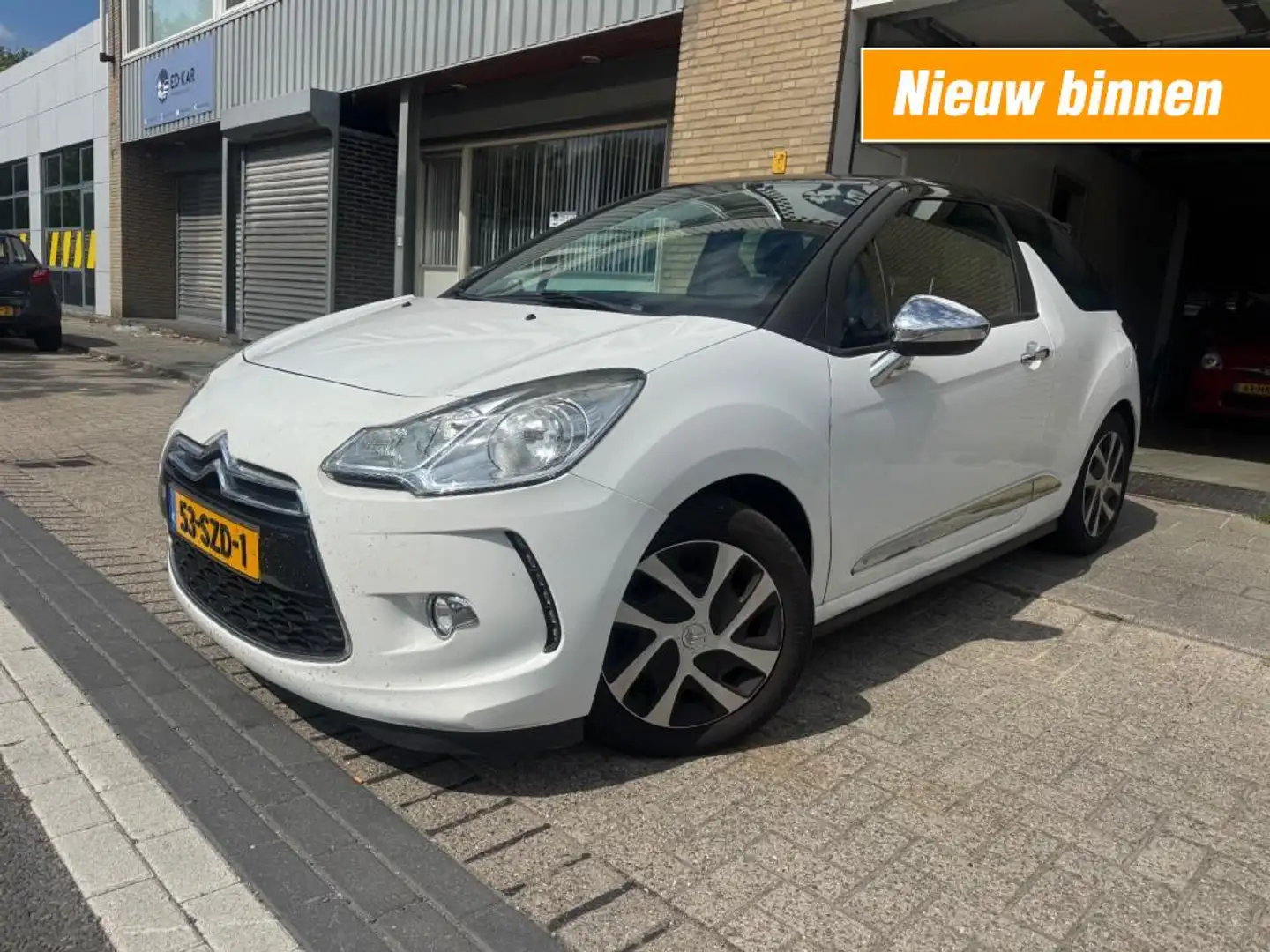 Citroen DS3 1.6 e-HDi So Chic CLIMA NAVI PDC SPORT STOELEN NAP Білий - 1