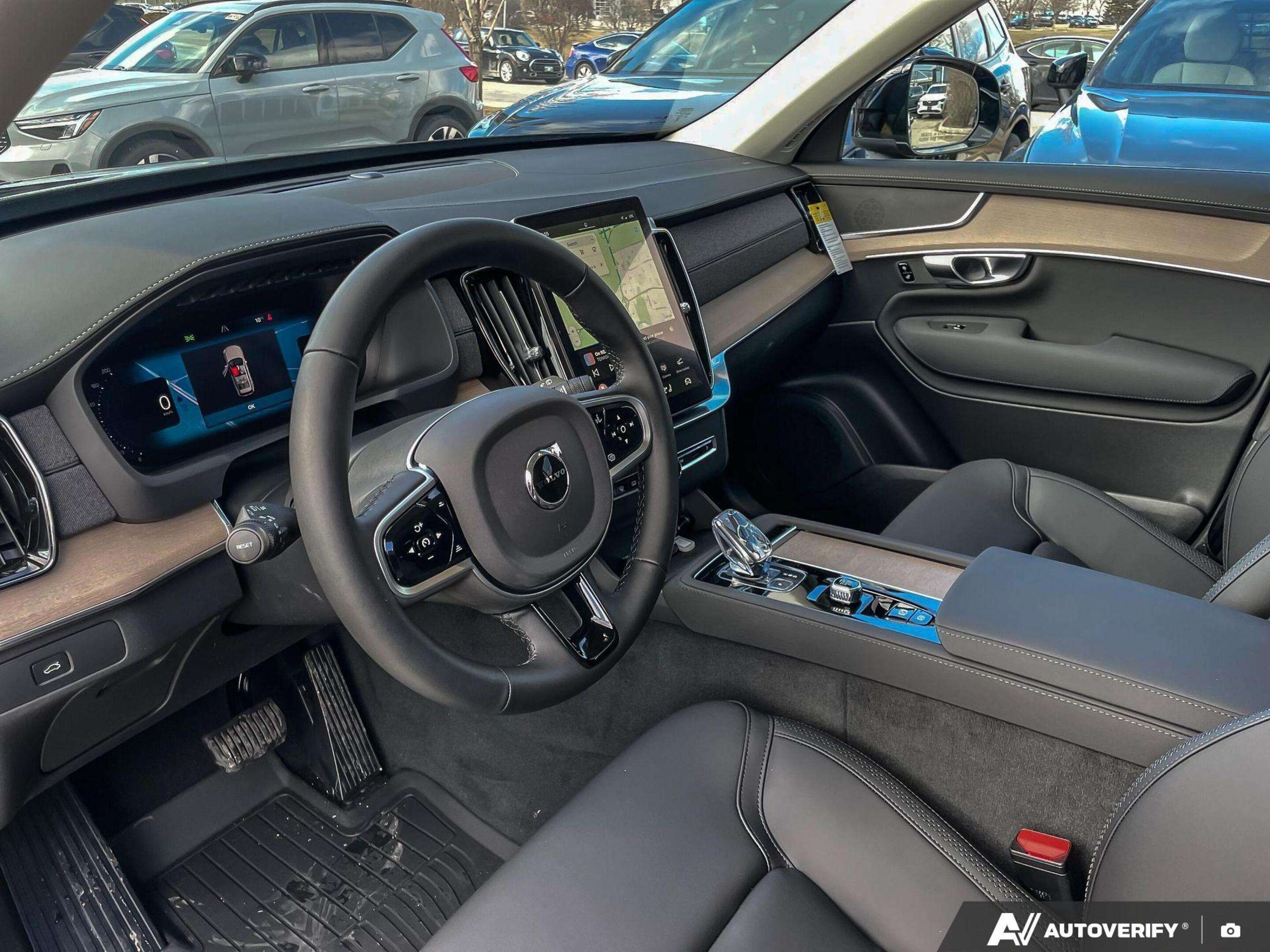 2026 Volvo XC90 Core Bright Theme RATES AS LOW AS 3.99%! thumb 14