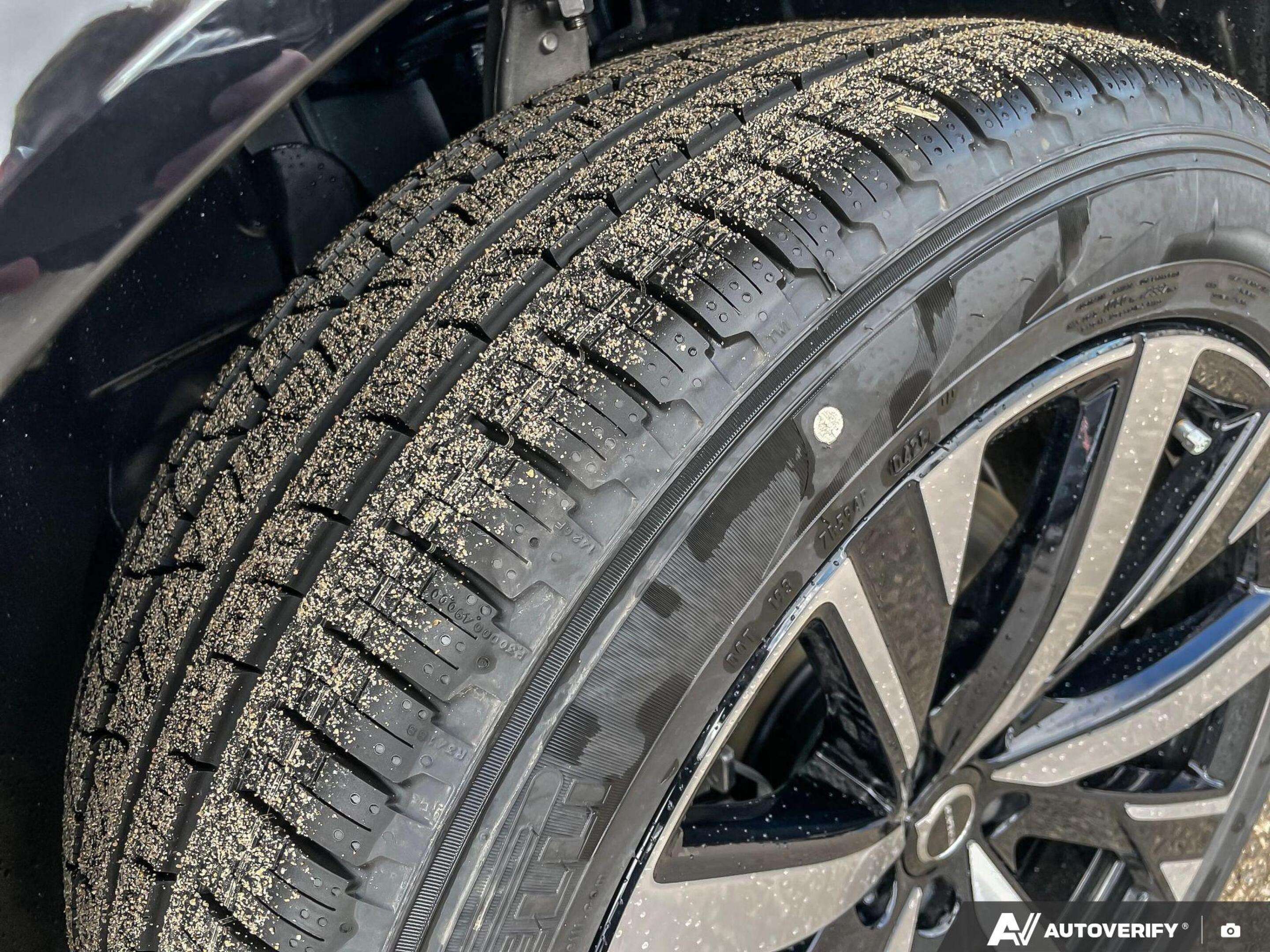2026 Volvo XC90 Core Bright Theme RATES AS LOW AS 3.99%! thumb 11