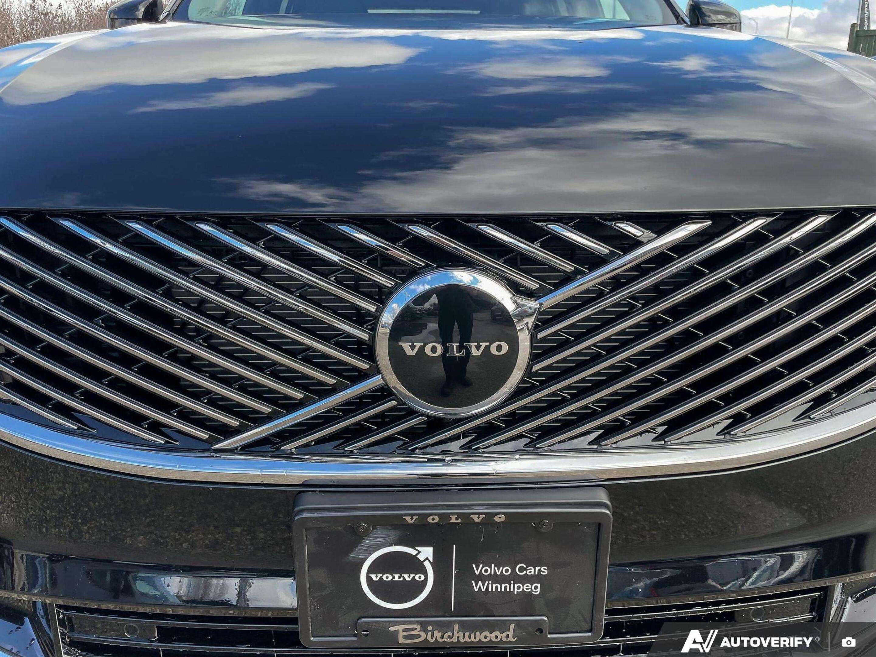 2026 Volvo XC90 Core Bright Theme RATES AS LOW AS 3.99%! thumb 7