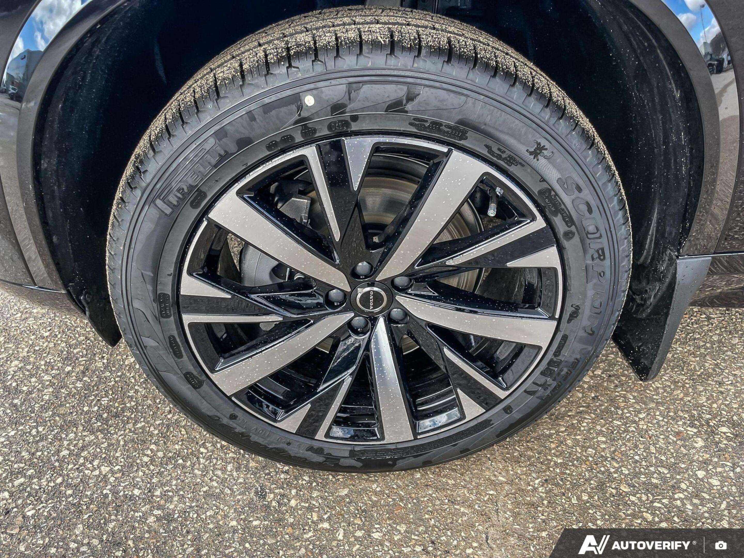 2026 Volvo XC90 Core Bright Theme RATES AS LOW AS 3.99%! thumb 10