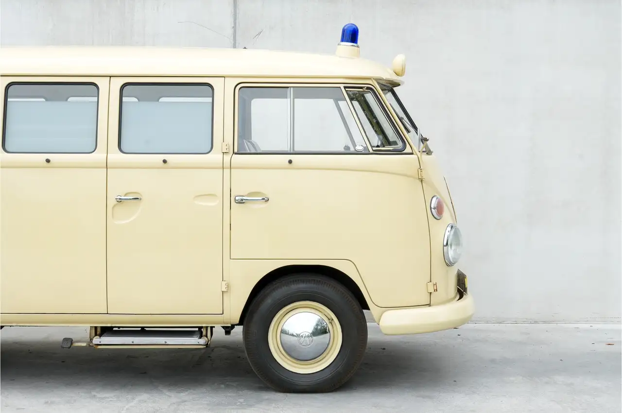 Volkswagen Transporter Ambulance M1208, foto 9