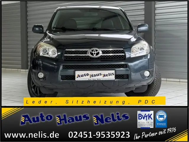 Toyota Rav 4 view 3