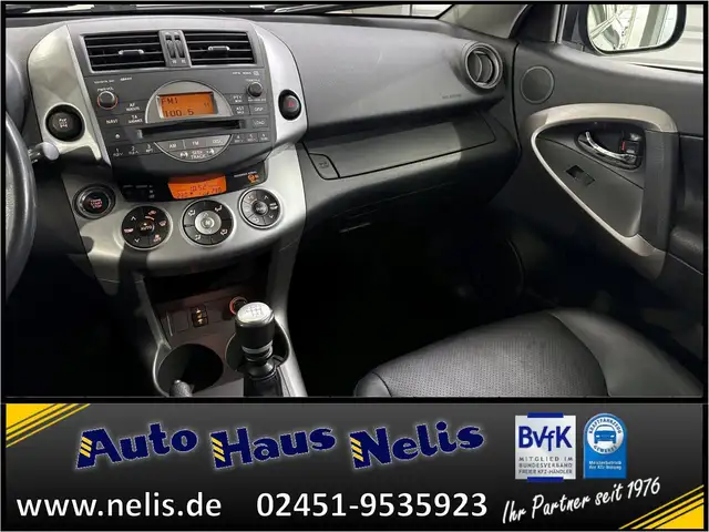 Toyota Rav 4 view 15