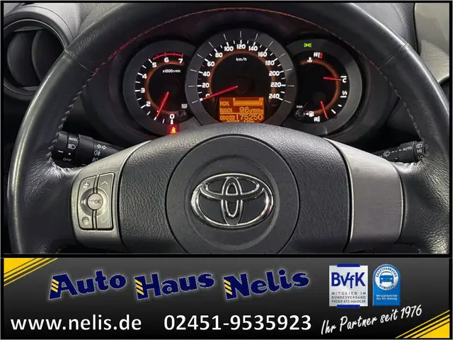 Toyota Rav 4 view 12