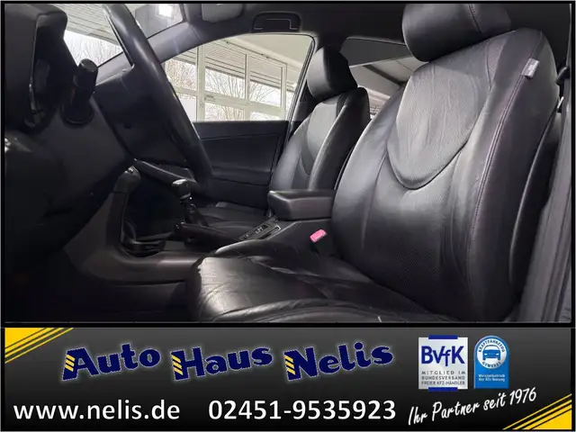 Toyota Rav 4 view 9