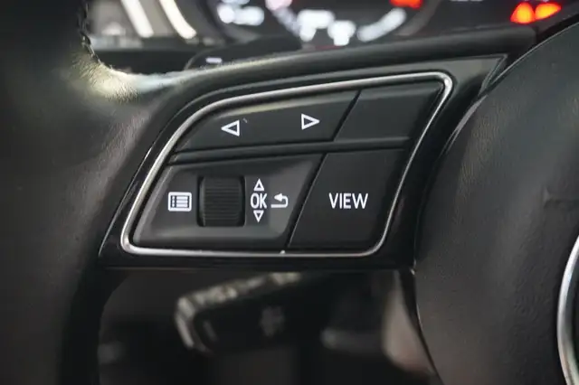 Audi A4 Avant view 12