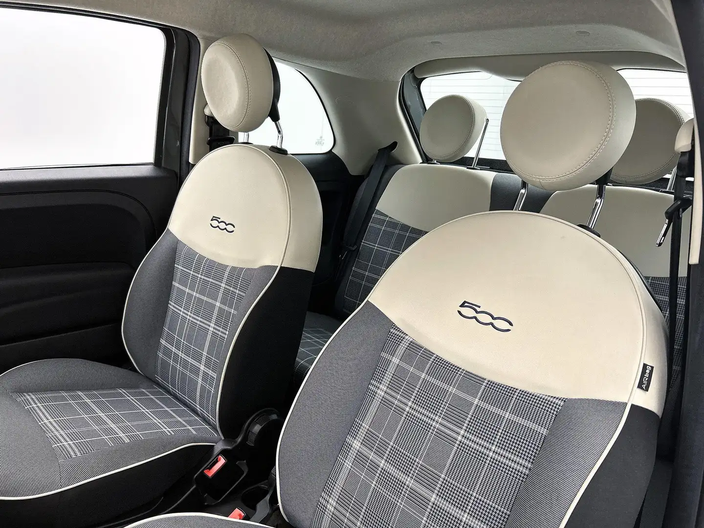 Fiat 500 1.0 Hybrid Lounge Grau - 2