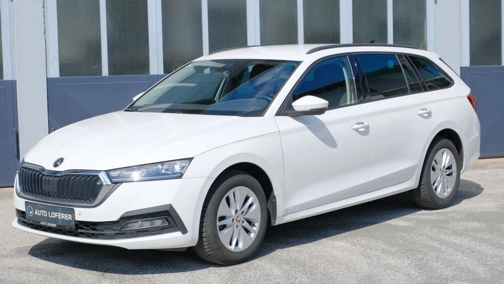 Skoda Octavia Ambition DSG Weiß - 1