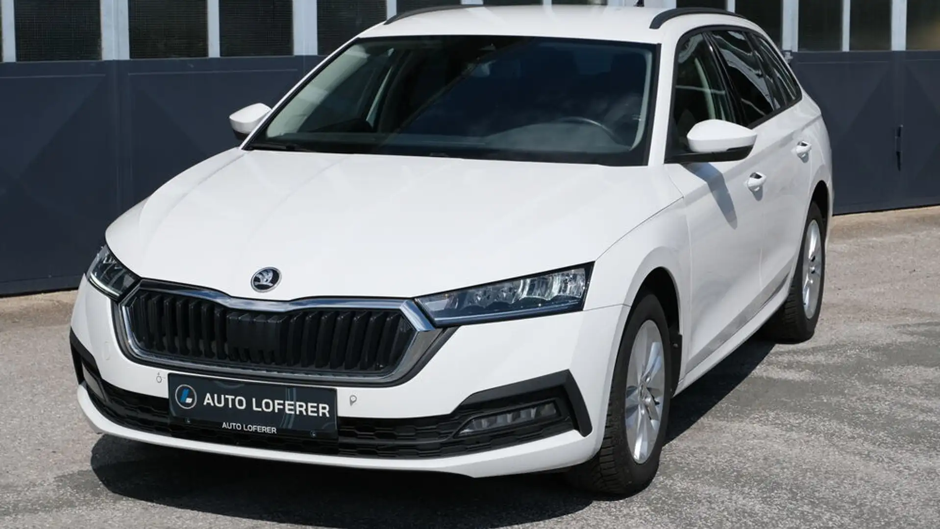 Skoda Octavia Ambition DSG Weiß - 2