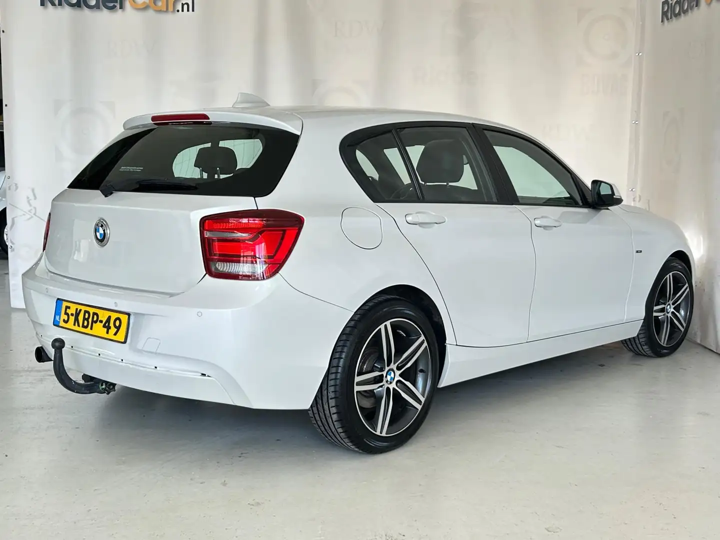 BMW 114 1-serie 114i Upgrade Edition|NAP|AIRCO|CRUISE|PANA Blanco - 2