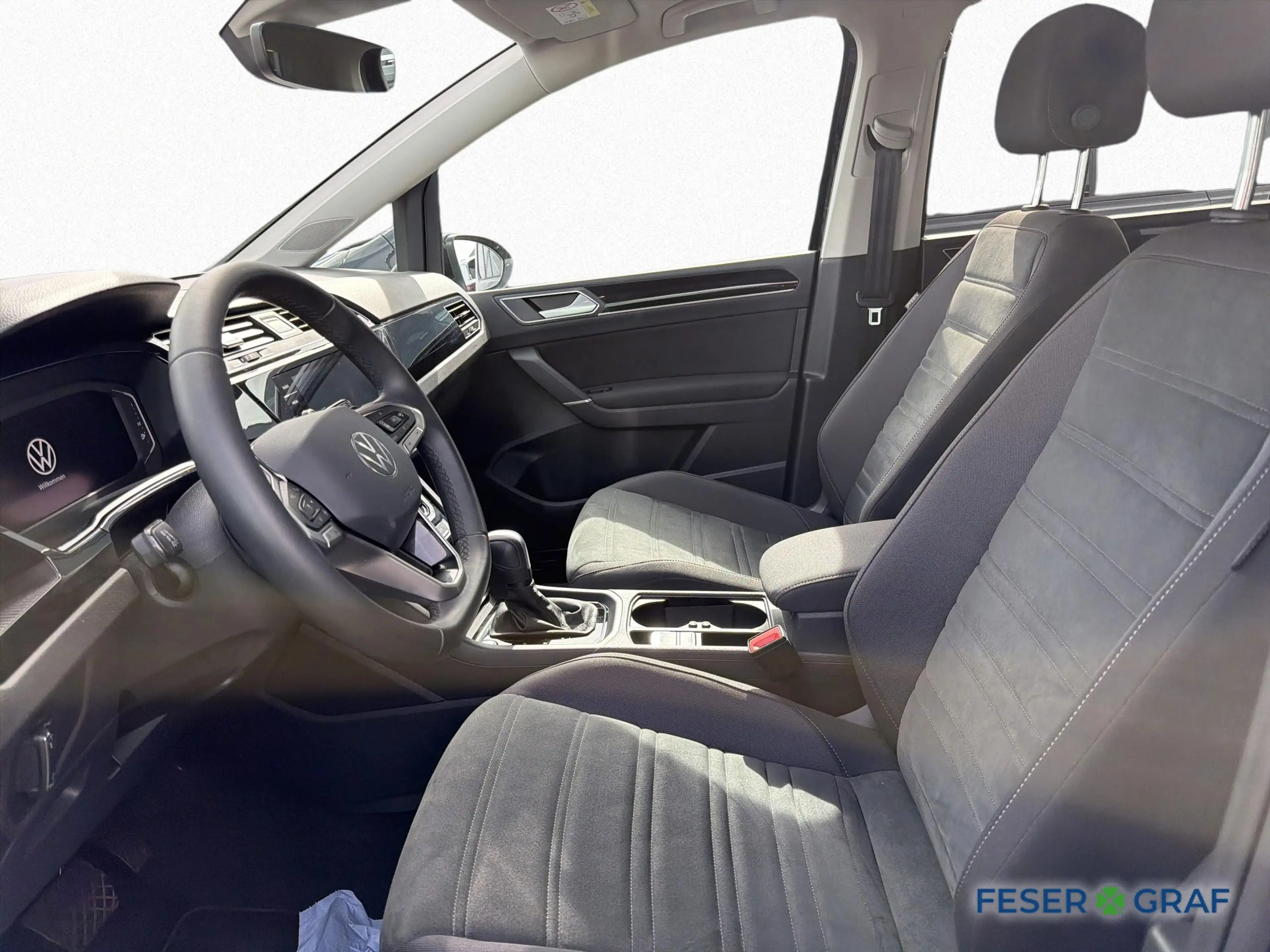 Volkswagen Touran Highline 1.5 TSI DSG 7-Sitze AHK KAMERA NAVI EL. H — photo 9