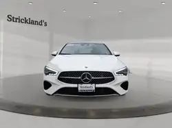 Mercedes-Benz CLA снимка Mercedes-Benz CLA