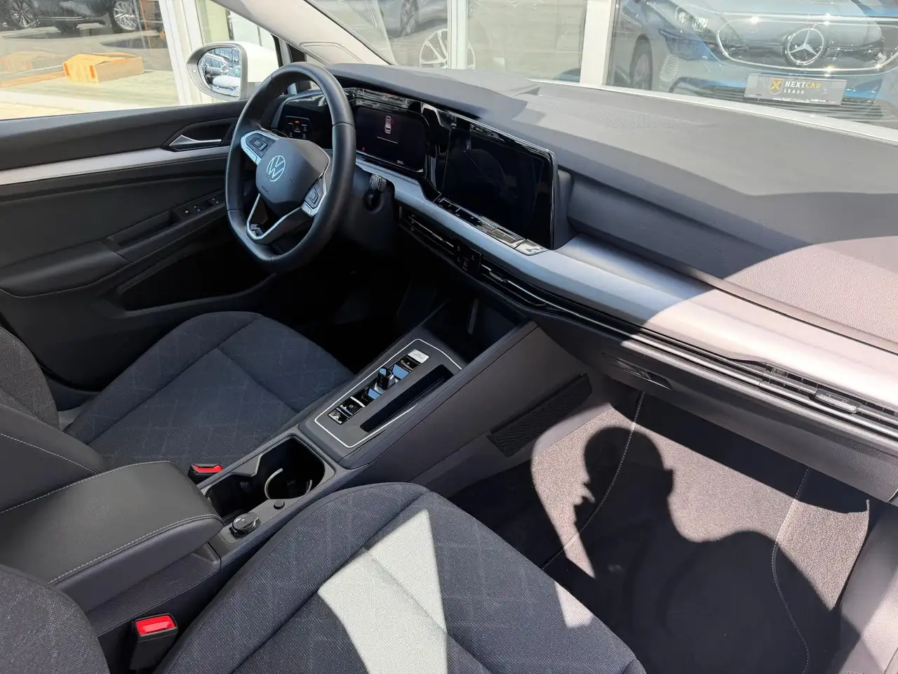Volkswagen Golf 1.0eTSI DSG Life VIRTU+LED+NAVI+SHZ+ACC+PDC, миниатюра 19