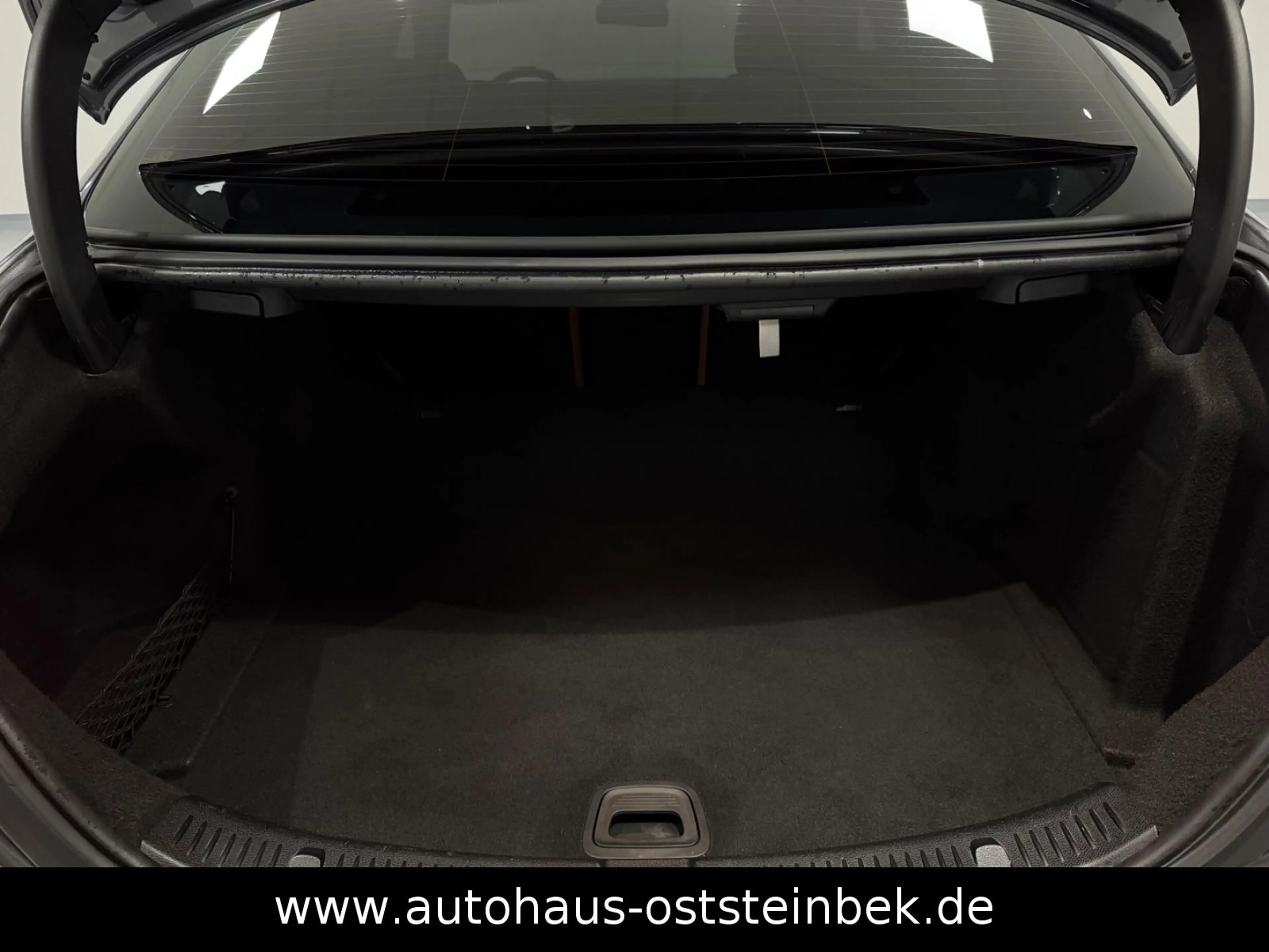 Mercedes-Benz E 200 d AMG-LINE/MEMORY/360°KAMERA/WIDESCREN/LED — photo 15