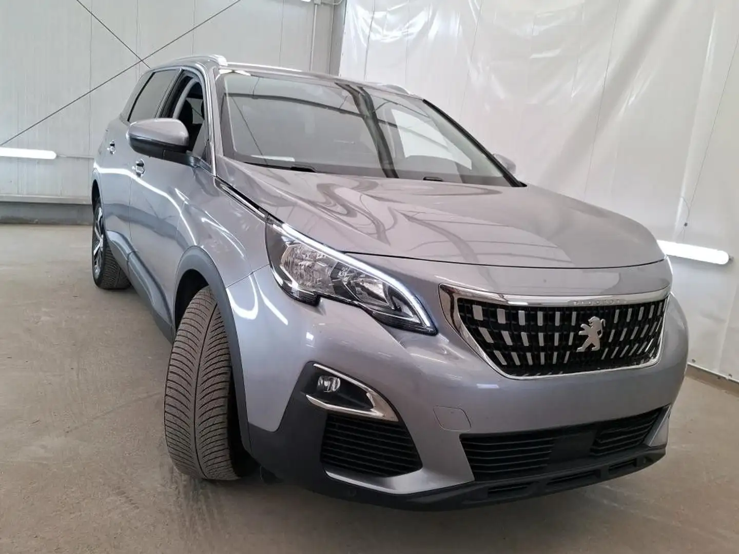 Peugeot 5008 1,2 PureTech ALU NAVI 7-Sitzer Gris - 2