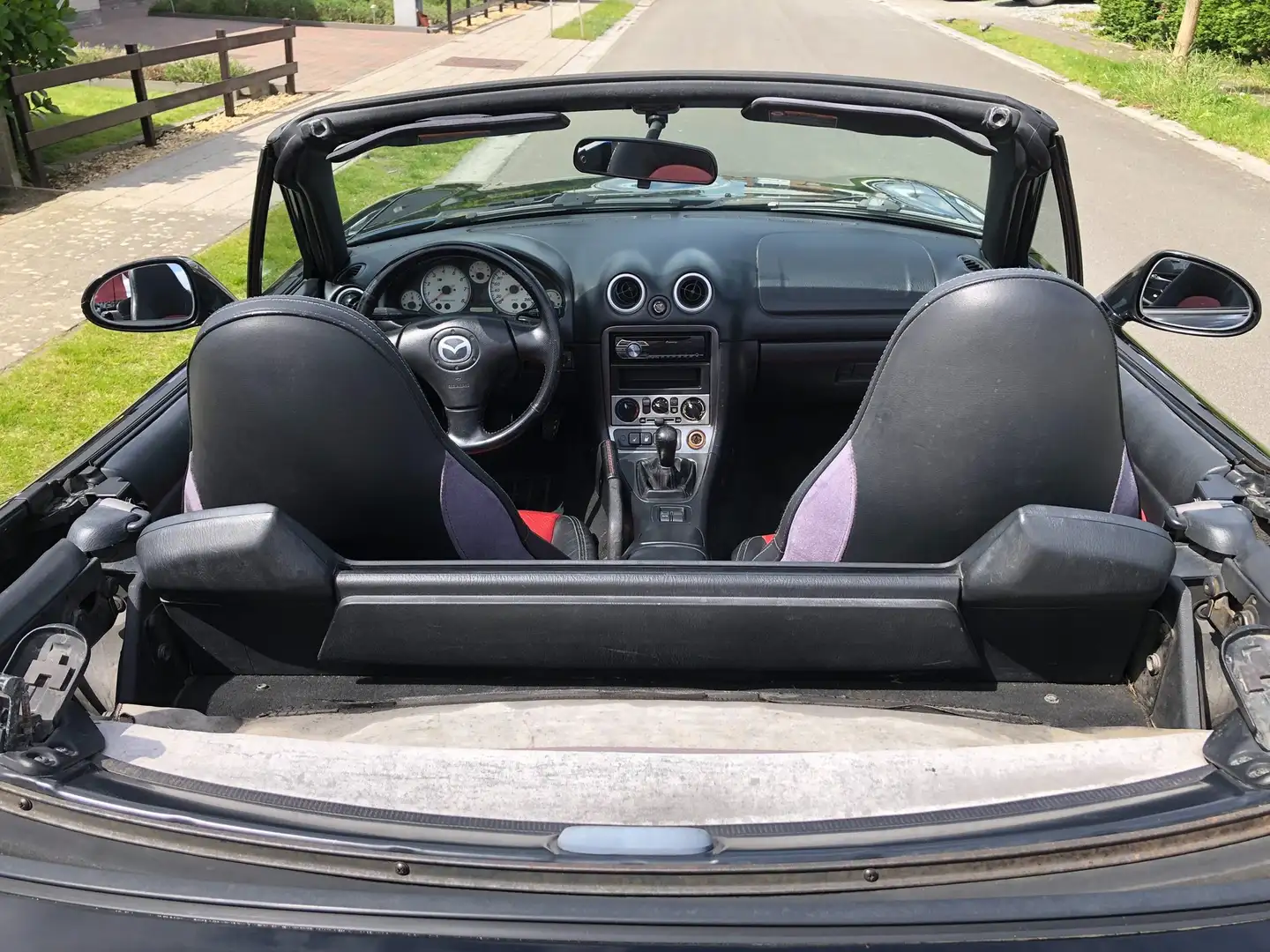 Mazda MX-5 MX-5 1.6i 16V Чорний - 2