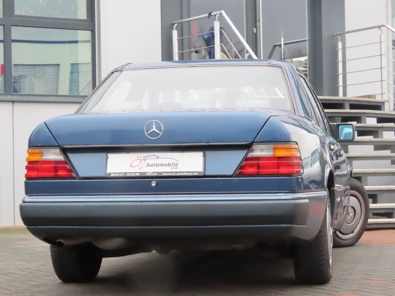 Mercedes-Benz E 200 1. Hand H-Kennzeichen Euro2 Scheckheft, foto 5