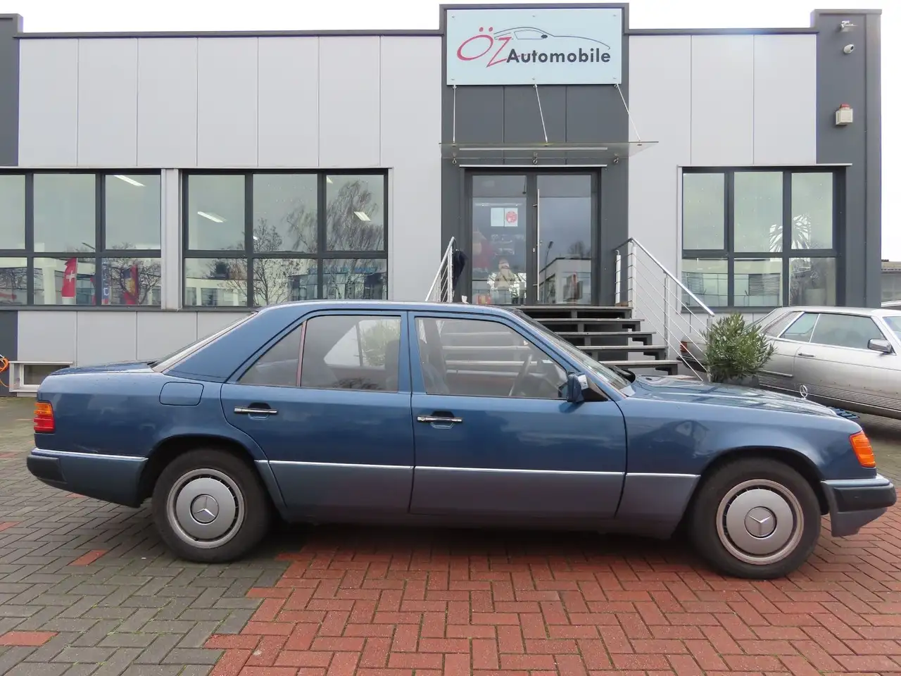 Mercedes-Benz E 200 1. Hand H-Kennzeichen Euro2 Scheckheft, foto 7