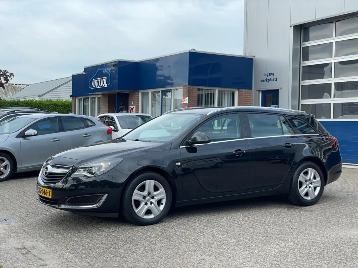 Opel Insignia Sports Tourer 1.4 T EcoF. Edition|trekhaak | cruis Zwart - 1