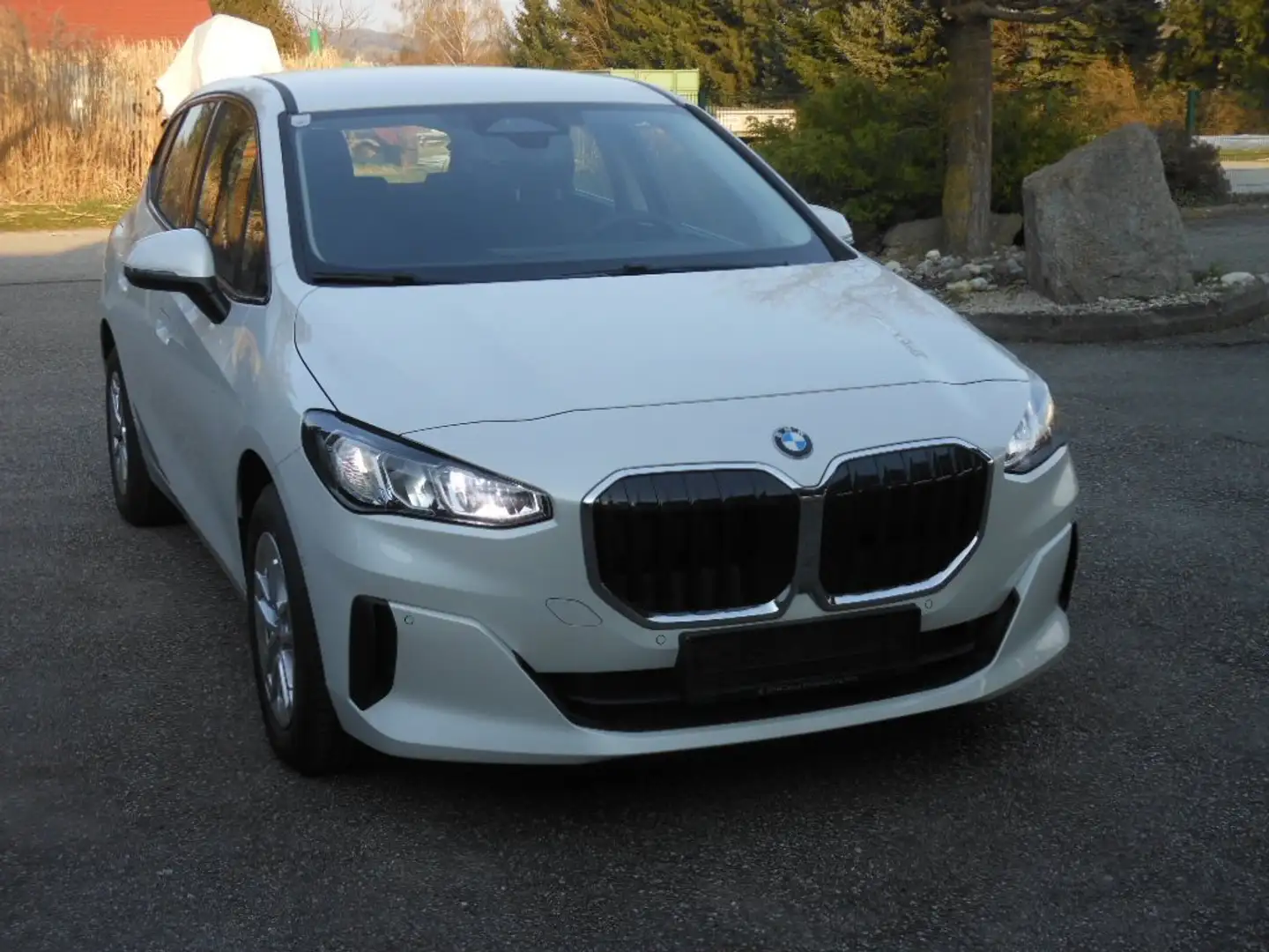 BMW 218 218 d Active Tourer  * LED-SW   * Weiß - 1