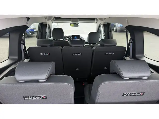 Mercedes-Benz EQT view 8