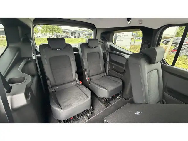 Mercedes-Benz EQT view 10