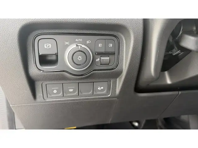 Mercedes-Benz EQT view 15