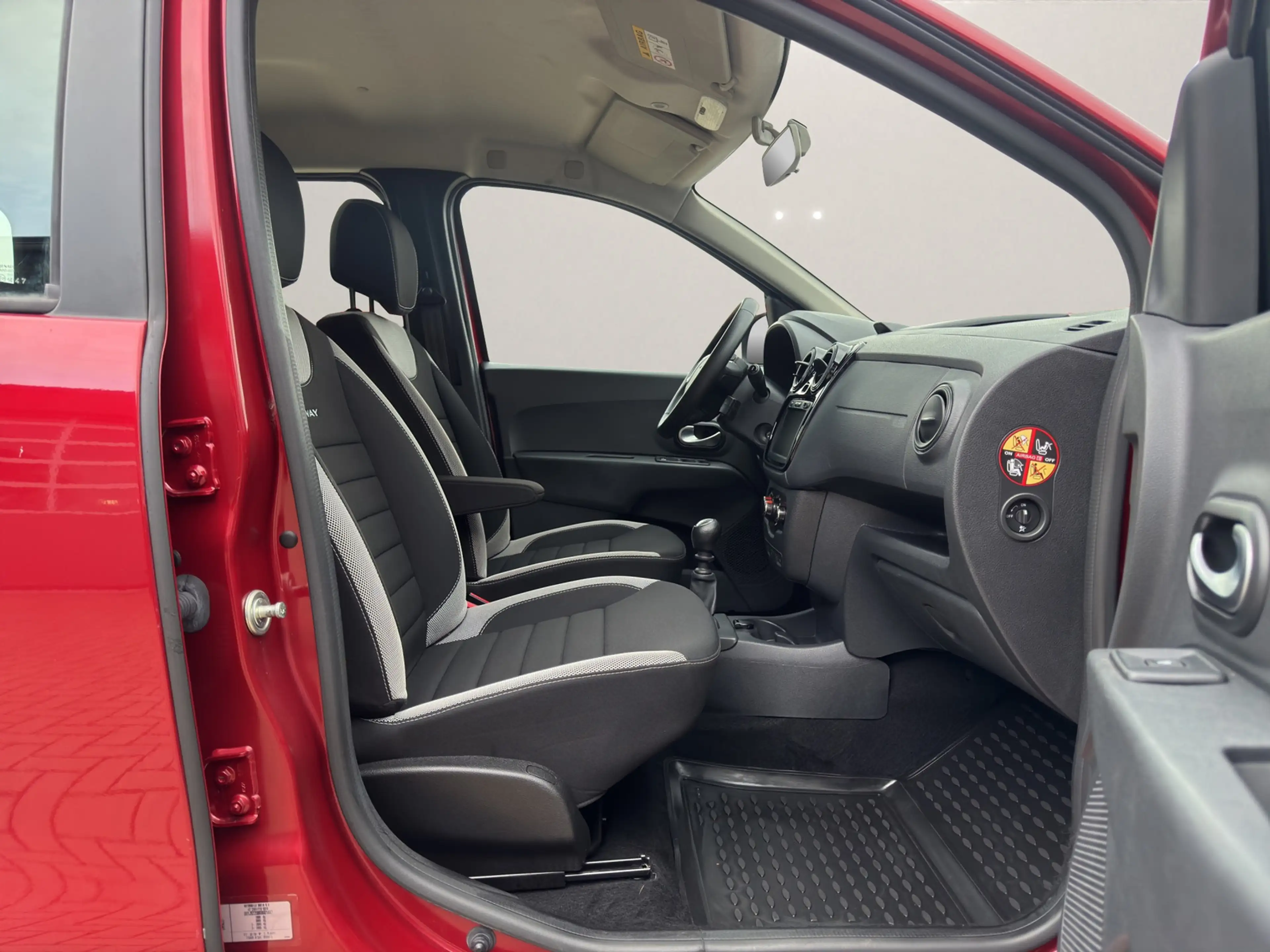 Dacia Lodgy Stepway Pro~1,3 Ltr. - 96 kW TCE KAT~R-KAMERA~131 — photo 13