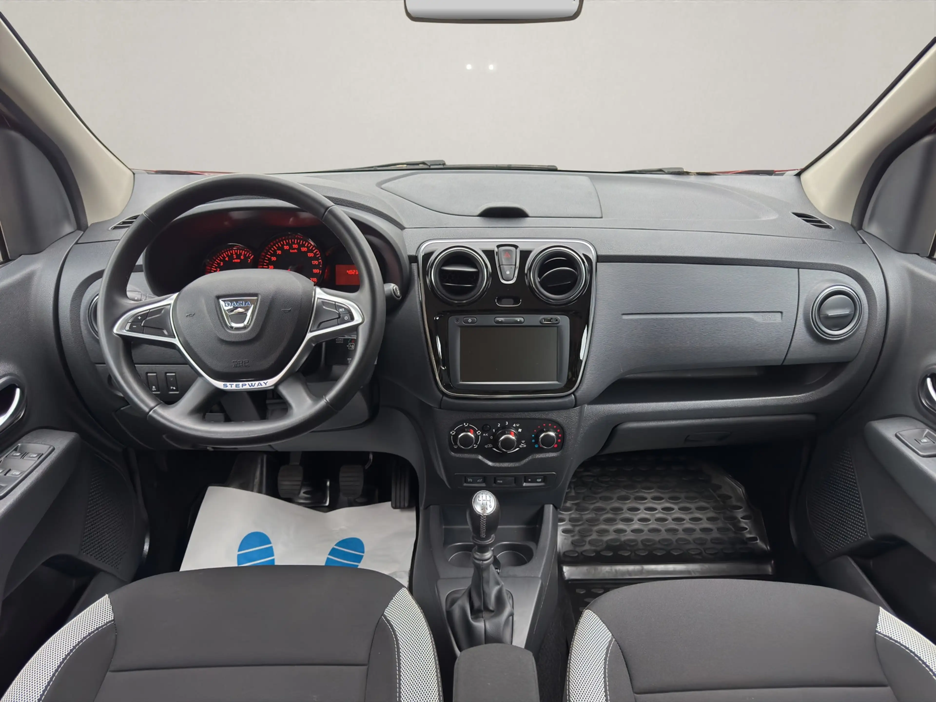 Dacia Lodgy Stepway Pro~1,3 Ltr. - 96 kW TCE KAT~R-KAMERA~131 — photo 9