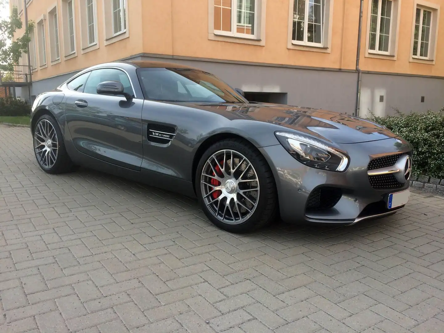 Mercedes-Benz AMG GT S Coupe/Carbon/Panorama/20" Grau - 1