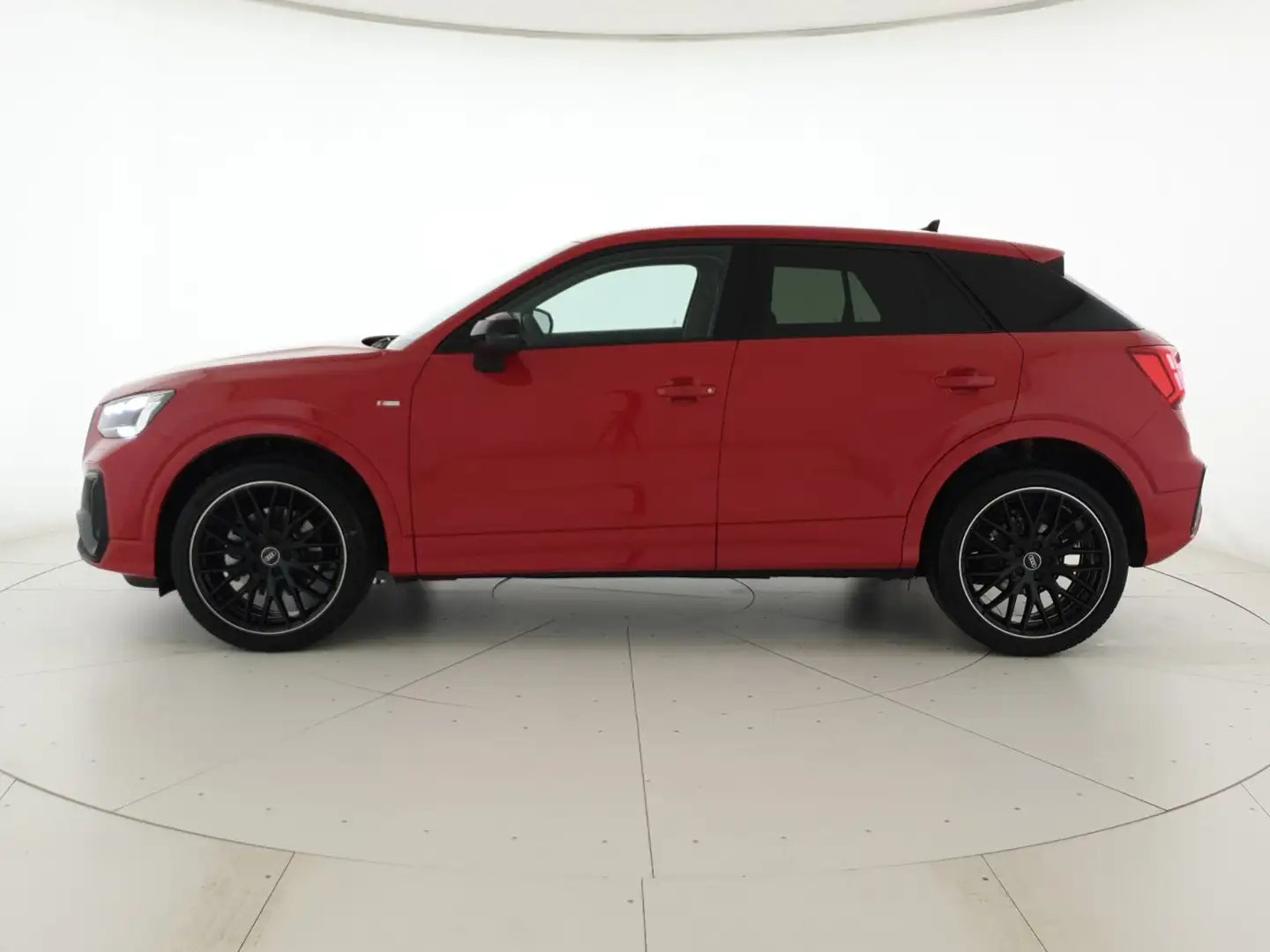 Audi Q2 35TFSI 150CV S tronic Identity Black Rosso - 2