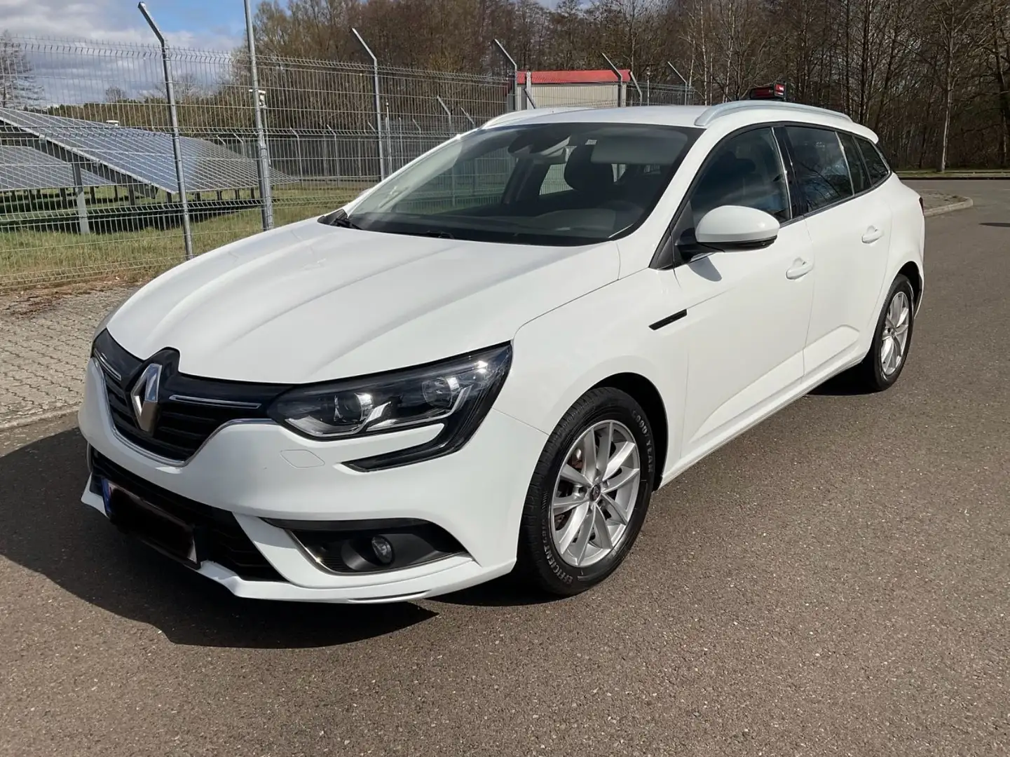 Renault Megane IV Grandtour Business Edition Weiß - 1