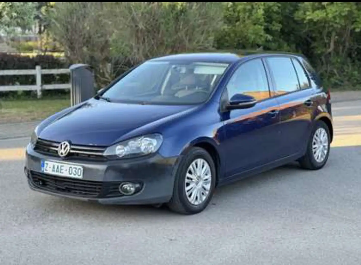 Volkswagen Golf 1.6TDi Highline Tres bon etat generale DISTRI OK - 2