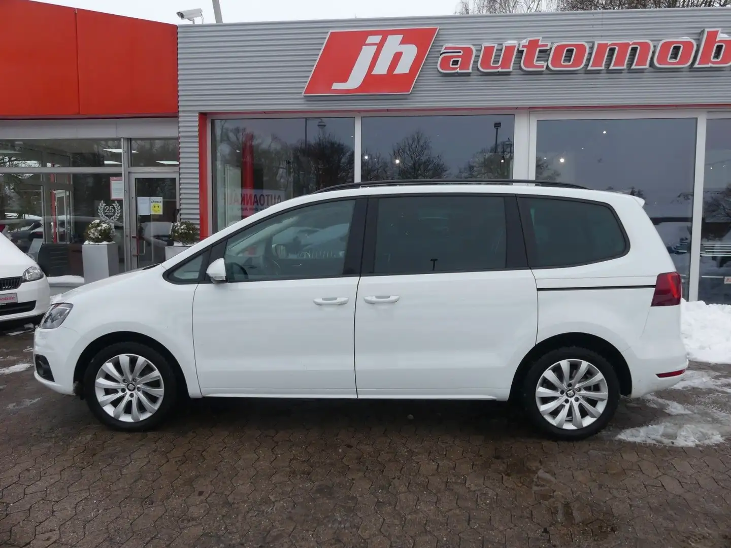 SEAT Alhambra Style Navi*Kamera*SHZ*AHK*ab 199€ Weiß - 2