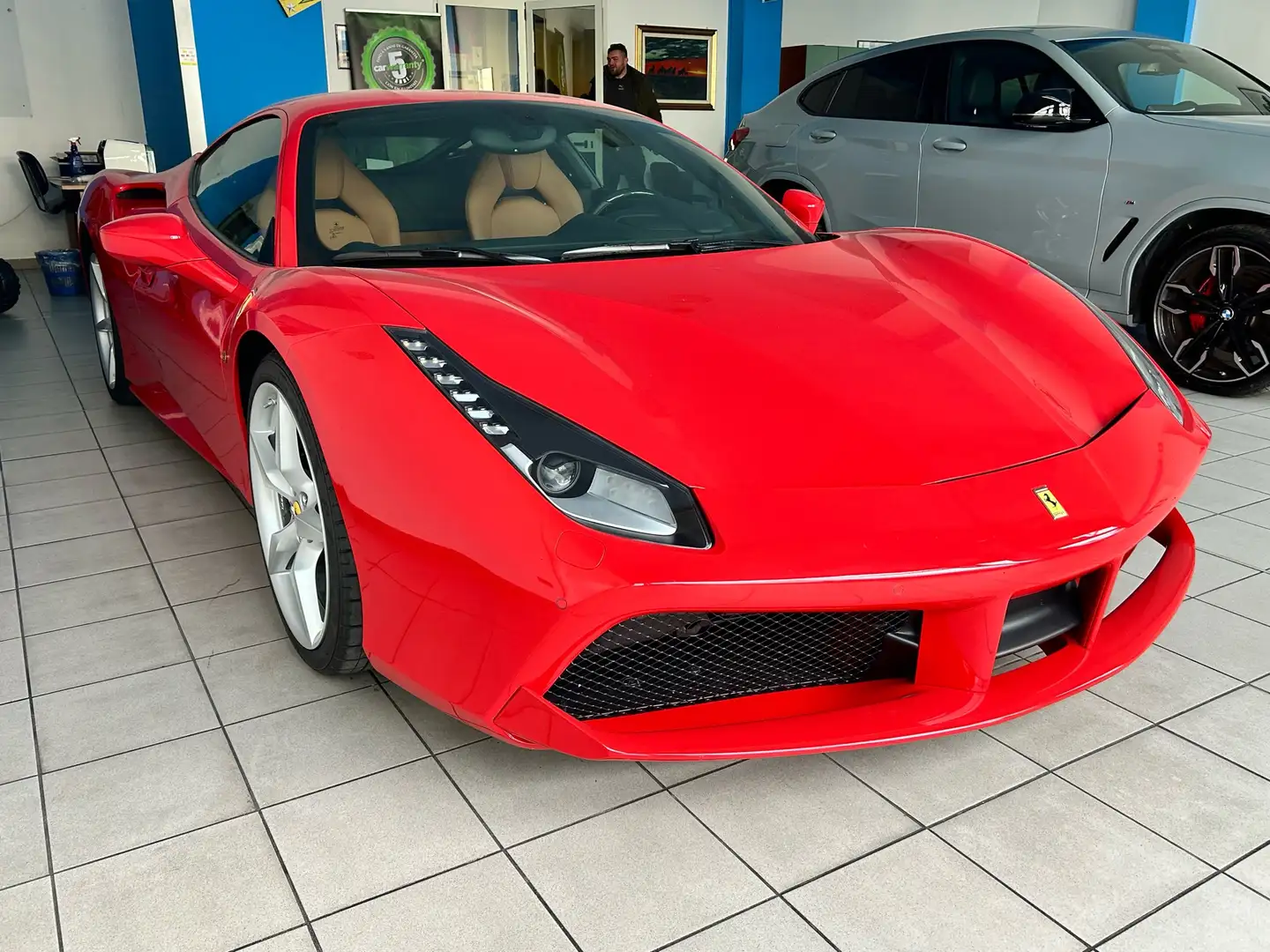 Ferrari 488 Coupe 3.9 GTB dct 300 KM !!!! Rot - 2
