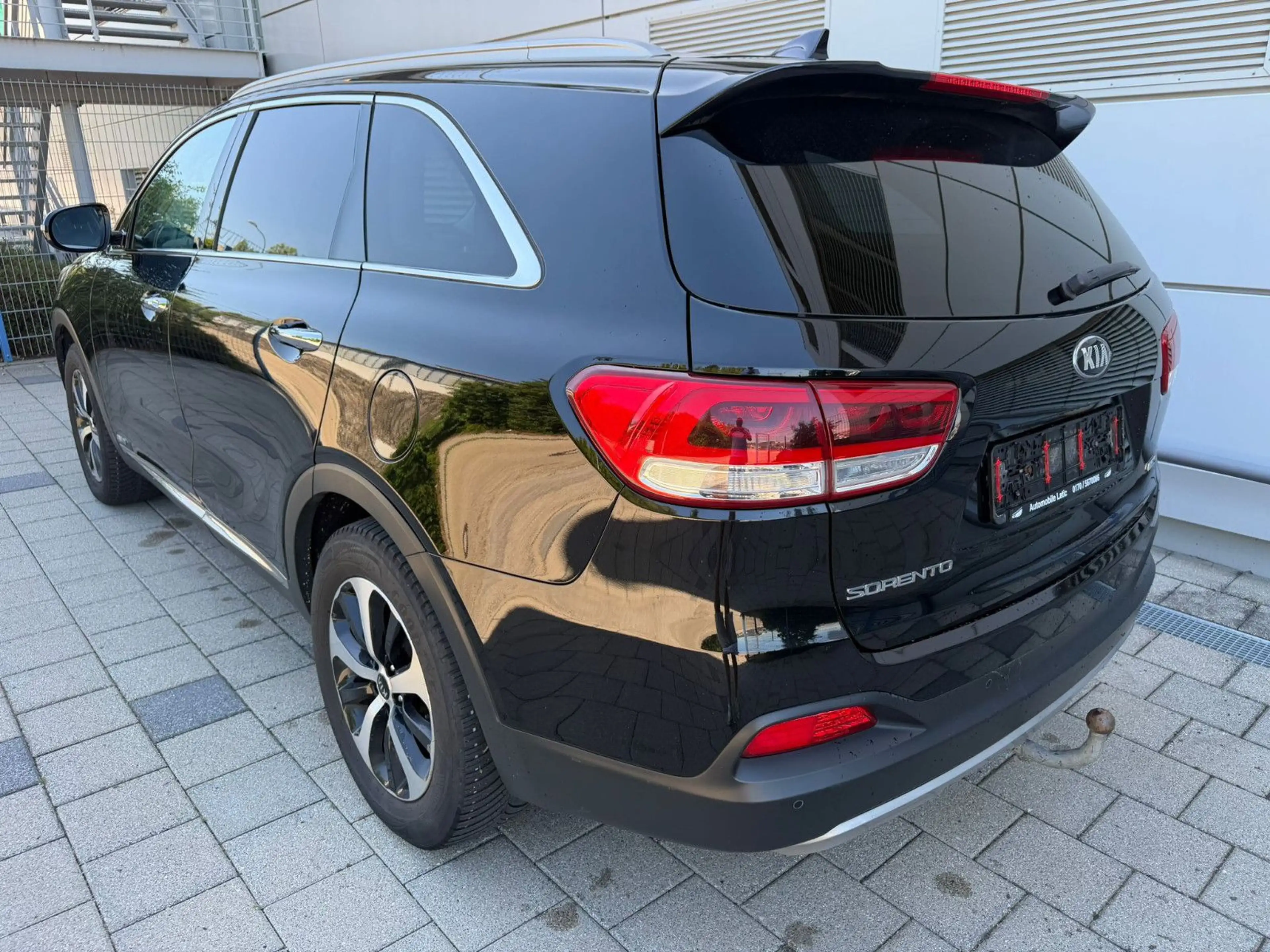 Kia Sorento 2.2 CRDi Platinum Edition 4WD — photo 4