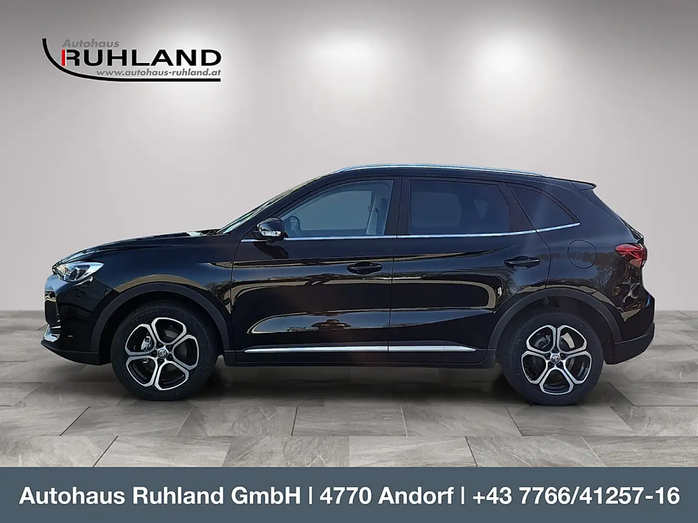 MG ZS + 1,5l Deluxe *Tageszulassung* Schwarz - 2