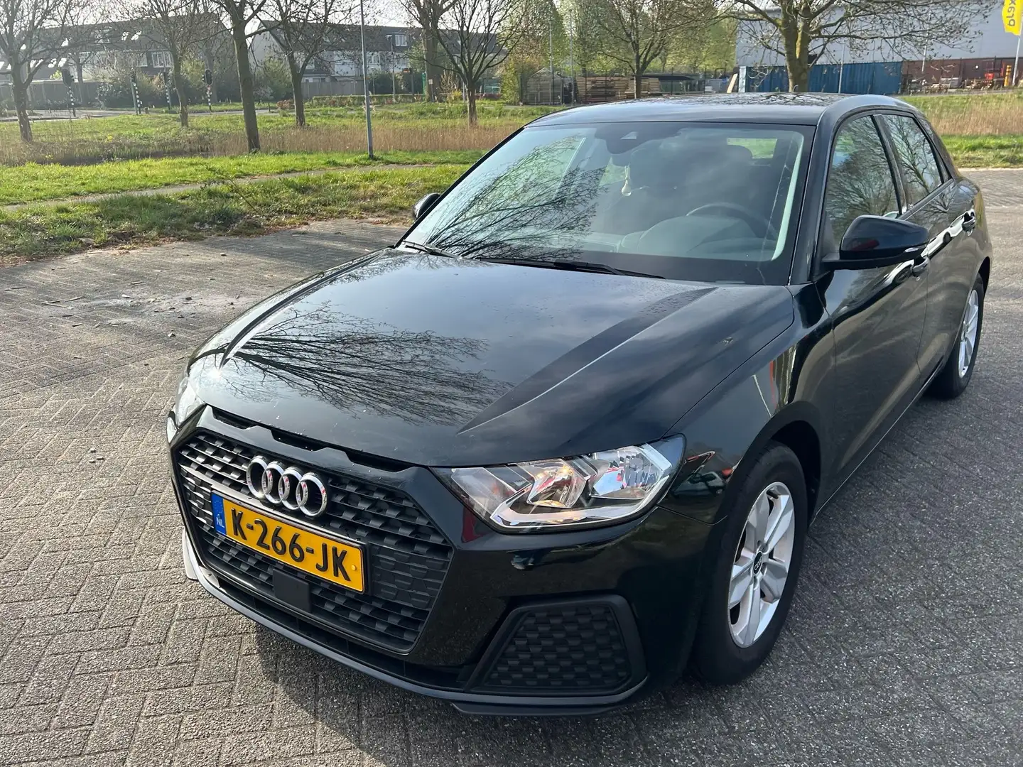Audi A1 A1 25 TFSI Pro Line Zwart - 1