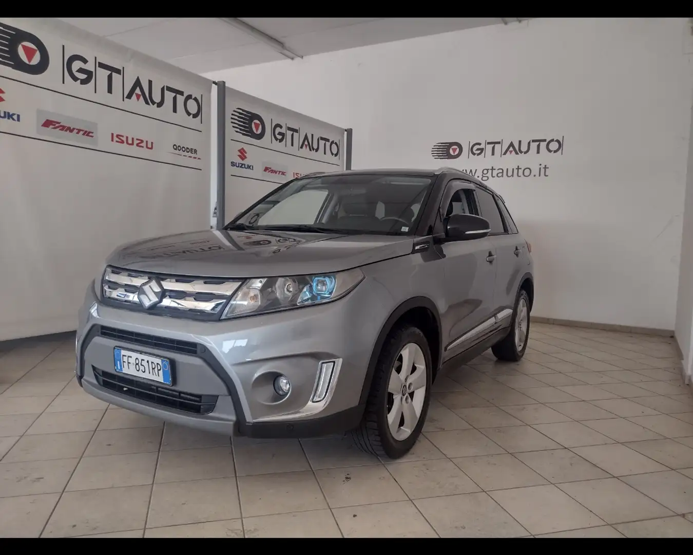 Suzuki Vitara 1.6 vvt V-Top s&s 4wd allgrip Grau - 1